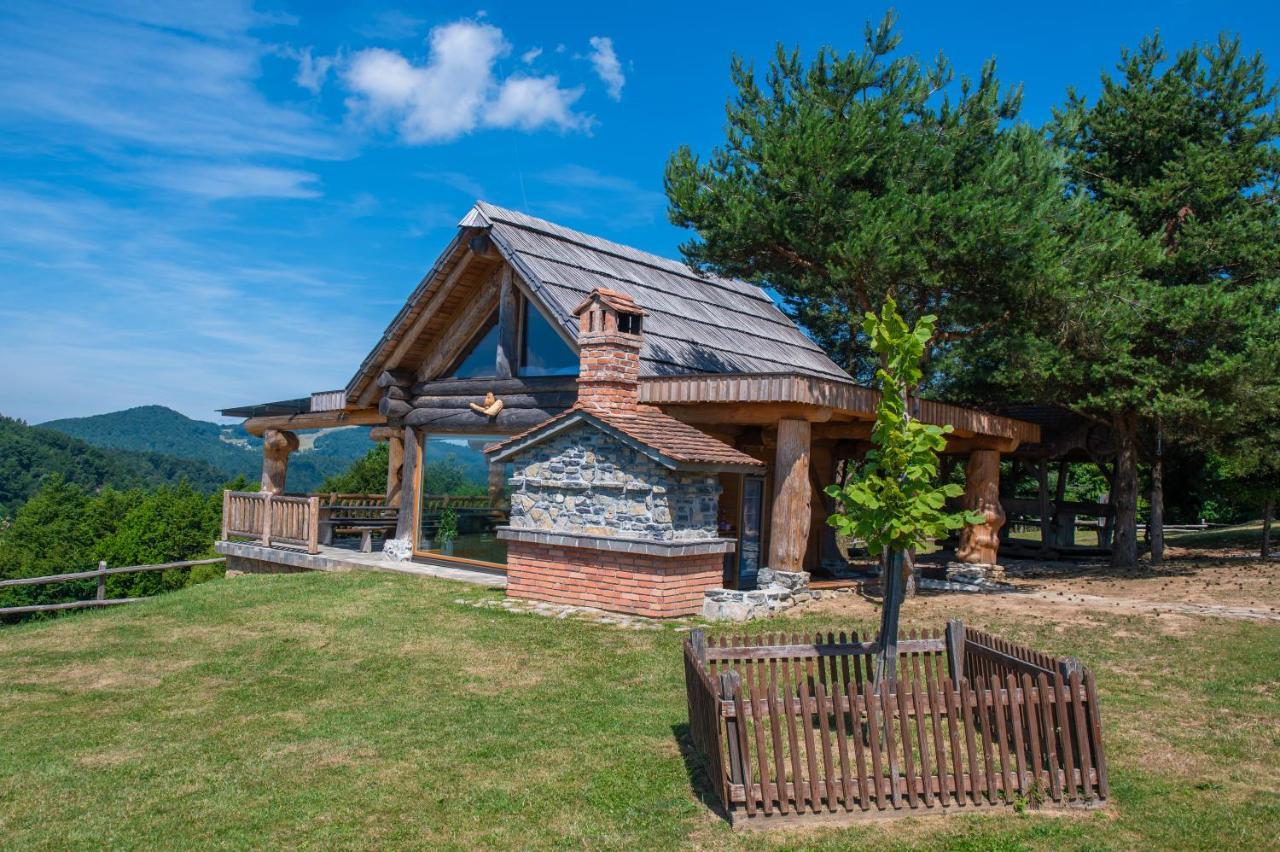 Holiday Home Ernest Zelezni With Hot Tub Ivancna Gorica Eksteriør billede
