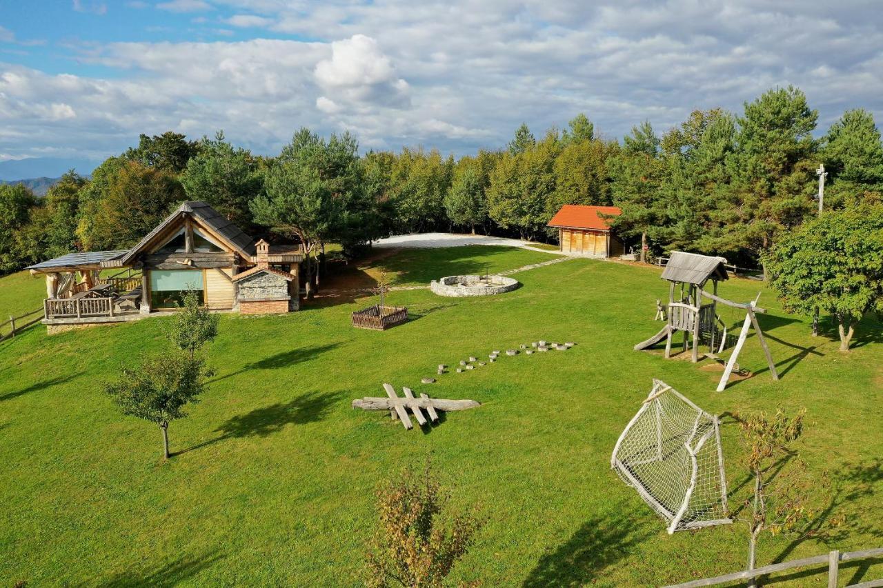 Holiday Home Ernest Zelezni With Hot Tub Ivancna Gorica Eksteriør billede